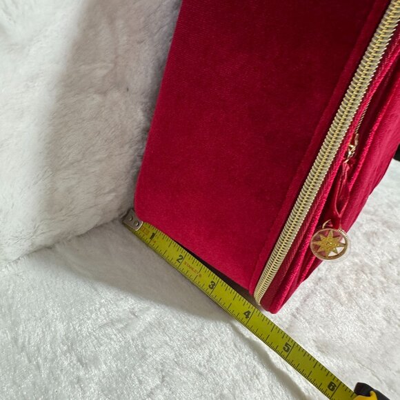 Red Velvet Estee Lauder Travel Train Bag Case Cosmetic Makeup 2023 - Picture 9 of 9